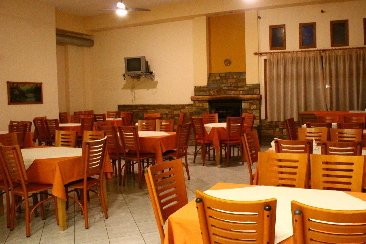 Hotel Defkalion Волос Екстериор снимка